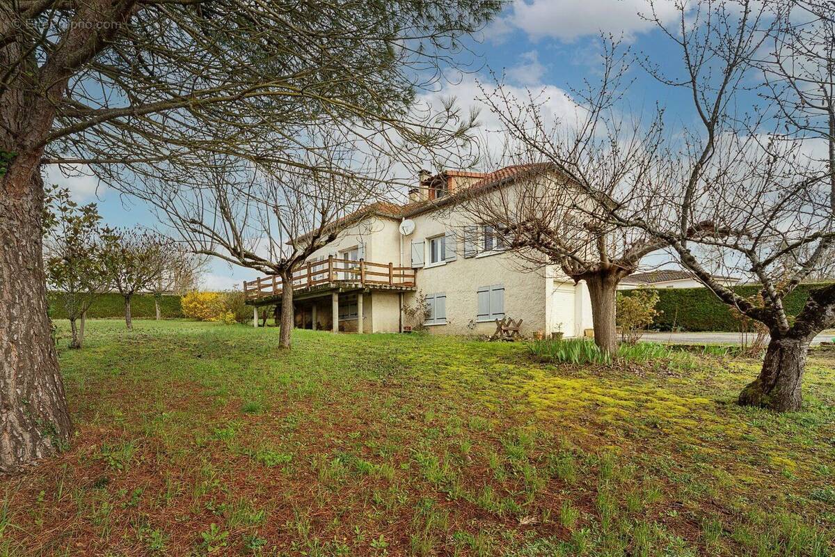 Maison à LAUZERTE