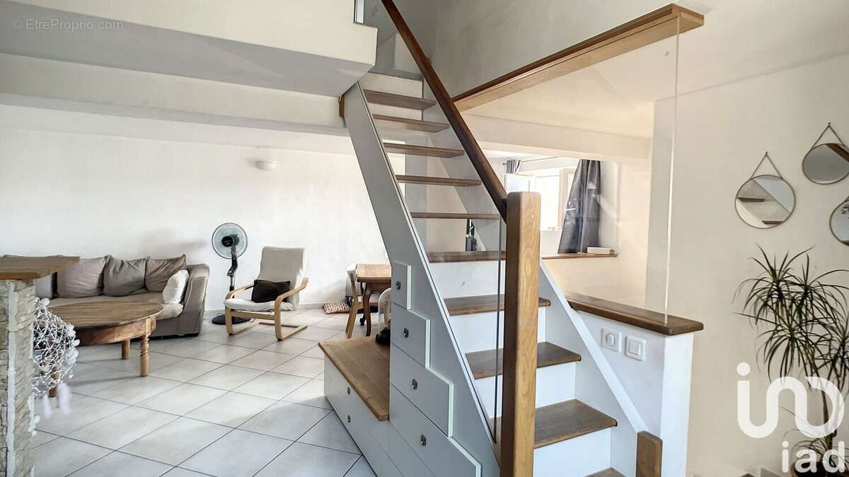 Photo 5 - Maison à LA TOUR-D'AIGUES