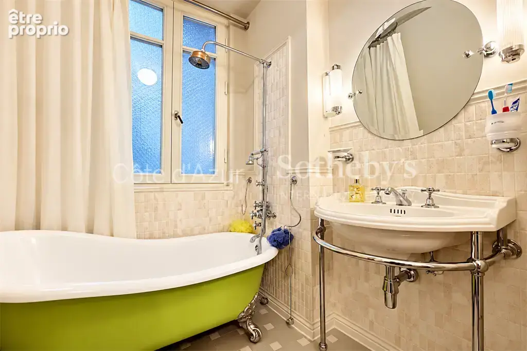 Nice Carré d’Or, appartement bourgeois de 120 m² rénové dans un immeuble Belle Époque - photo 14