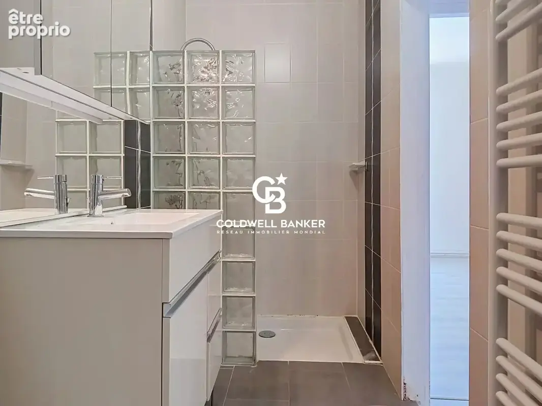 À vendre à Cognac — Charmante maison de ville, idéal premier achat ou investissement locatif ! - photo 15