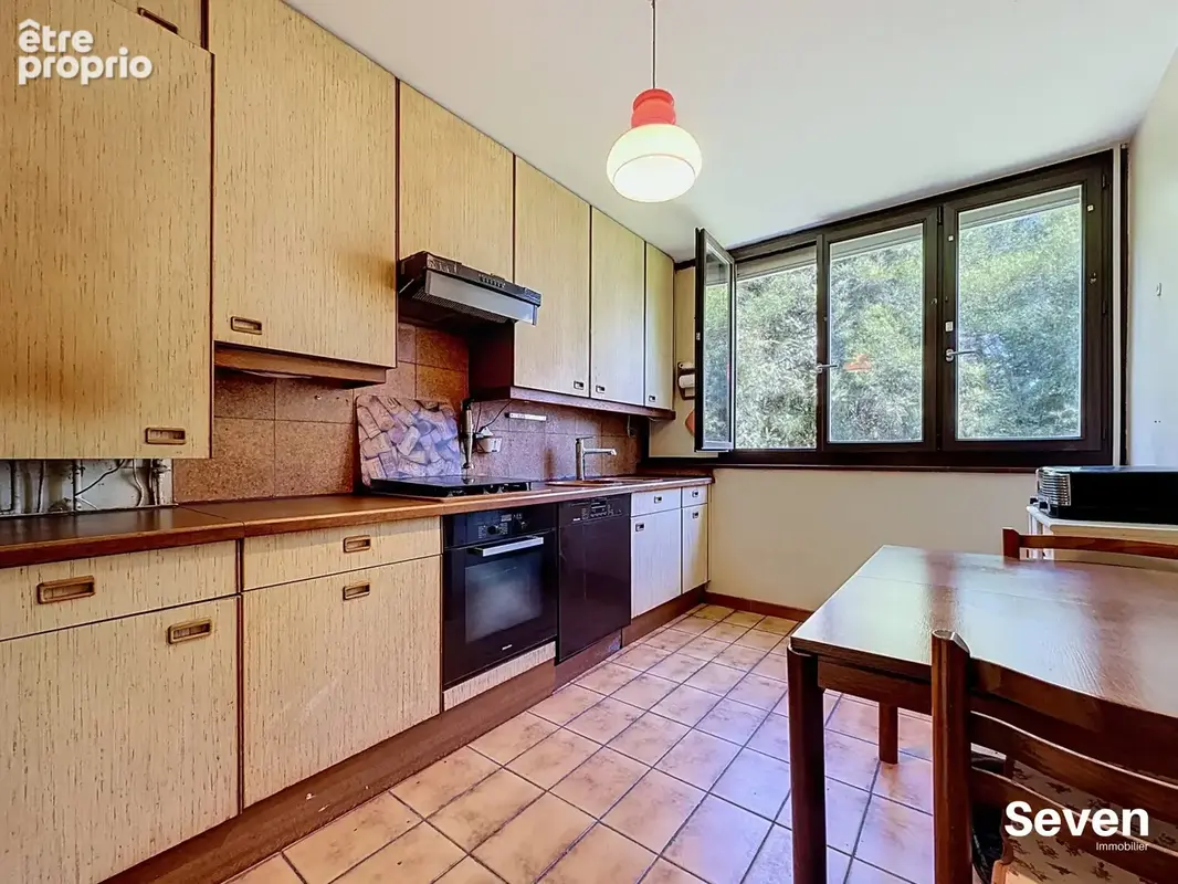 Appartement 70 m² à Saint-Martin-D'heres  - photo 4