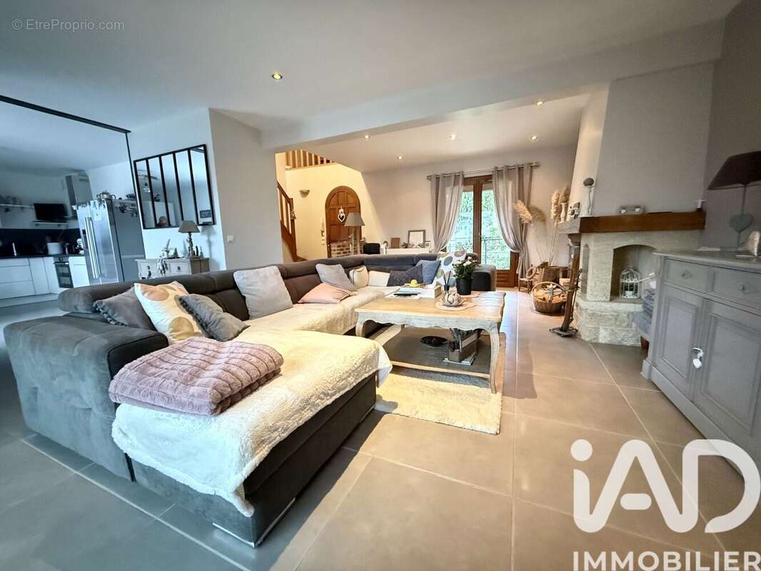 Photo 3 - Maison à LA QUEUE-EN-BRIE