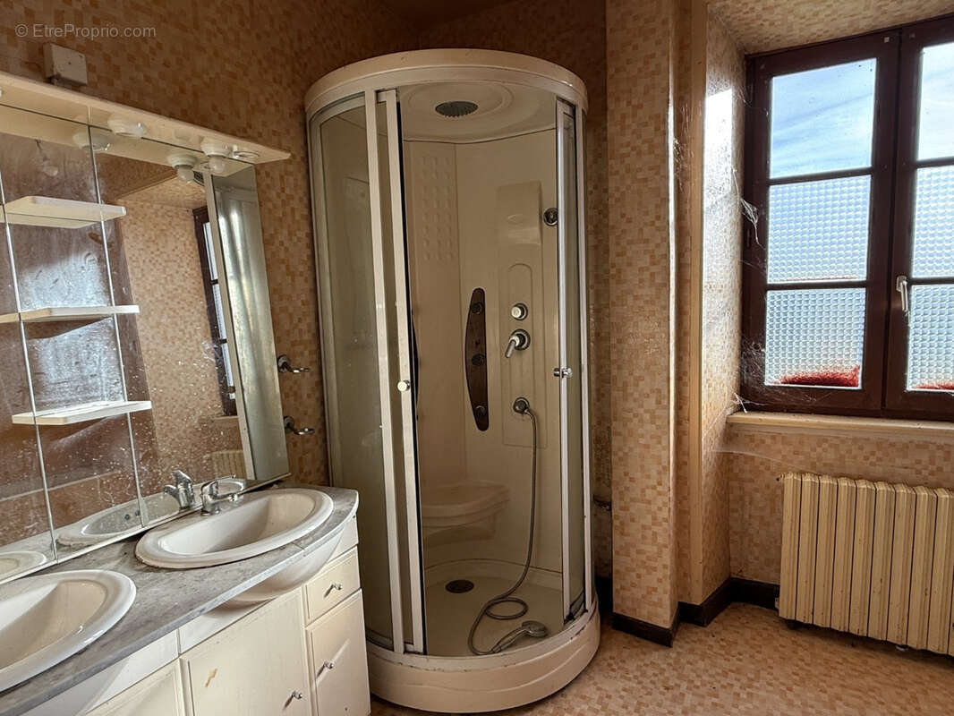 Maison à PERPEZAC-LE-NOIR