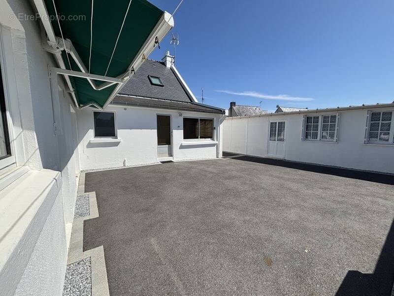 Maison à LA TURBALLE