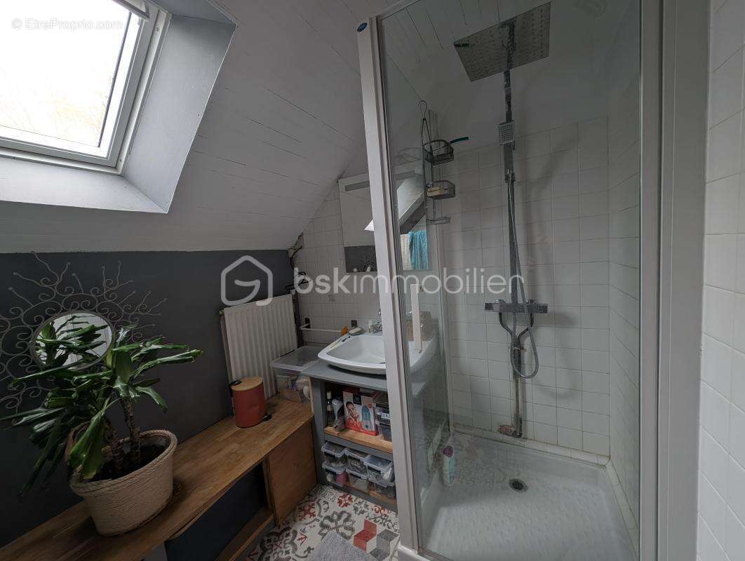 Maison à EGRISELLES-LE-BOCAGE