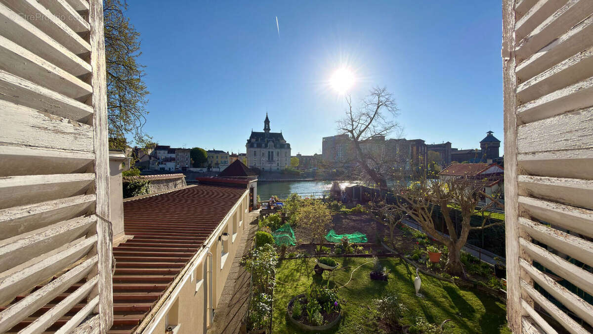 Appartement à CORBEIL-ESSONNES