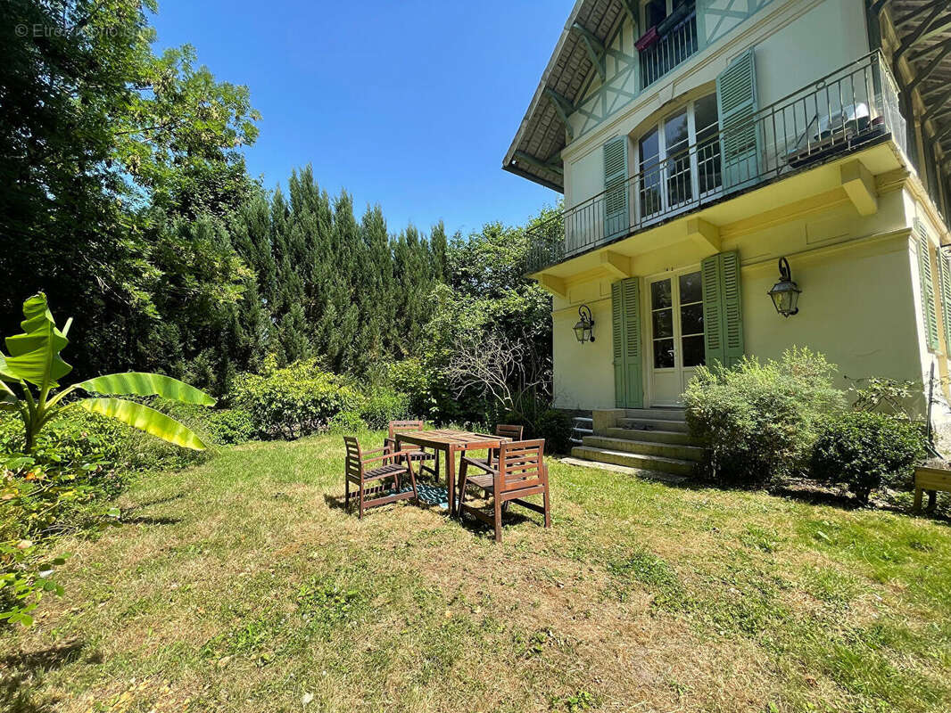 Appartement à MAFFLIERS