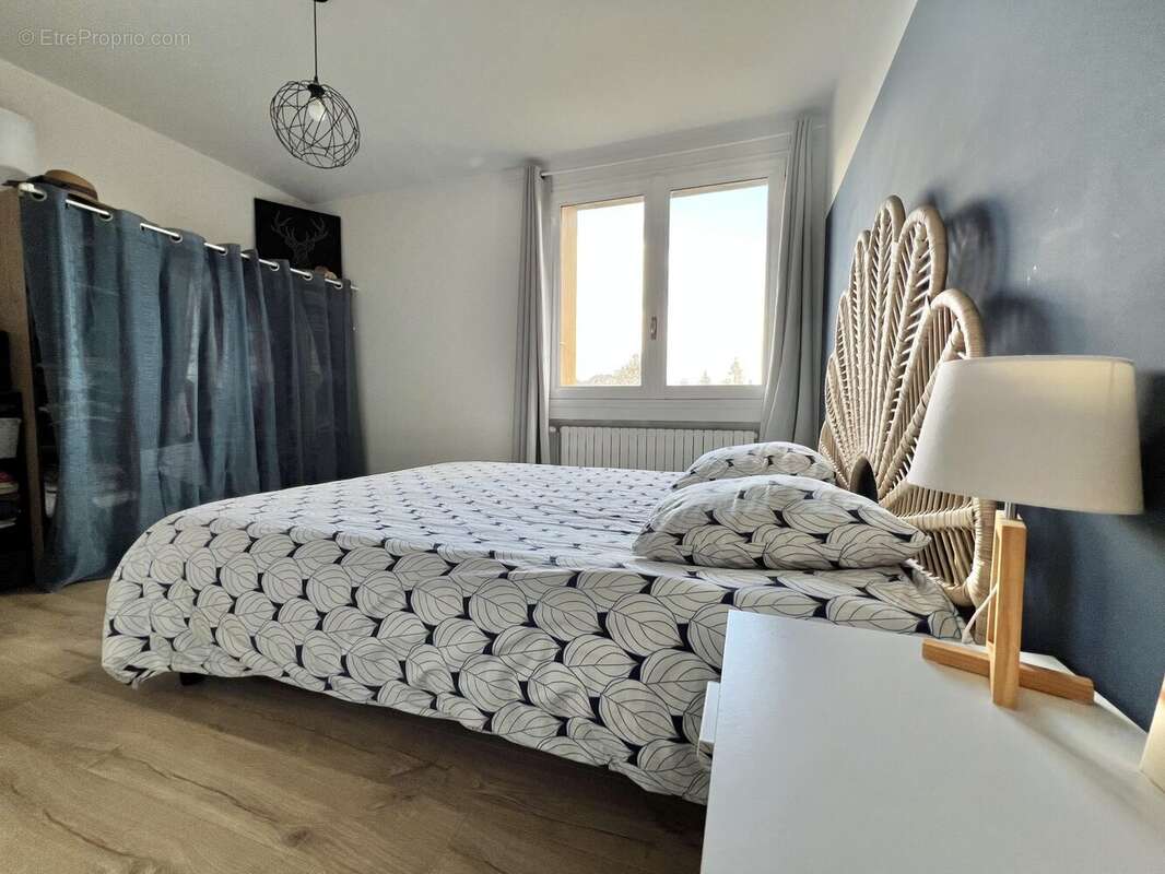 Maison à CHASTEL-NOUVEL