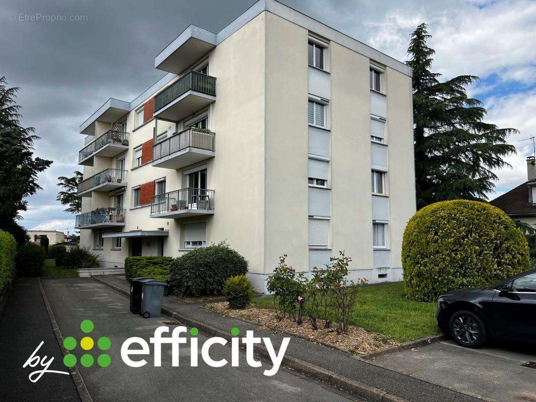 Appartement à MEYZIEU