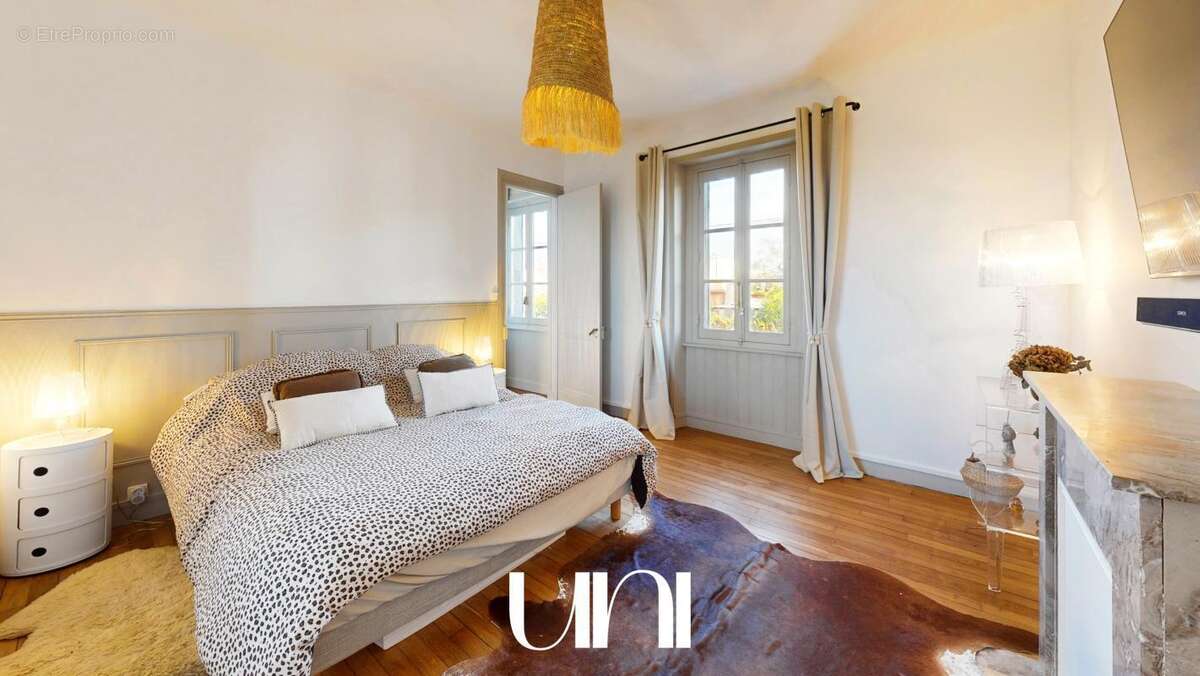 Maison à FLEURY-SUR-ORNE