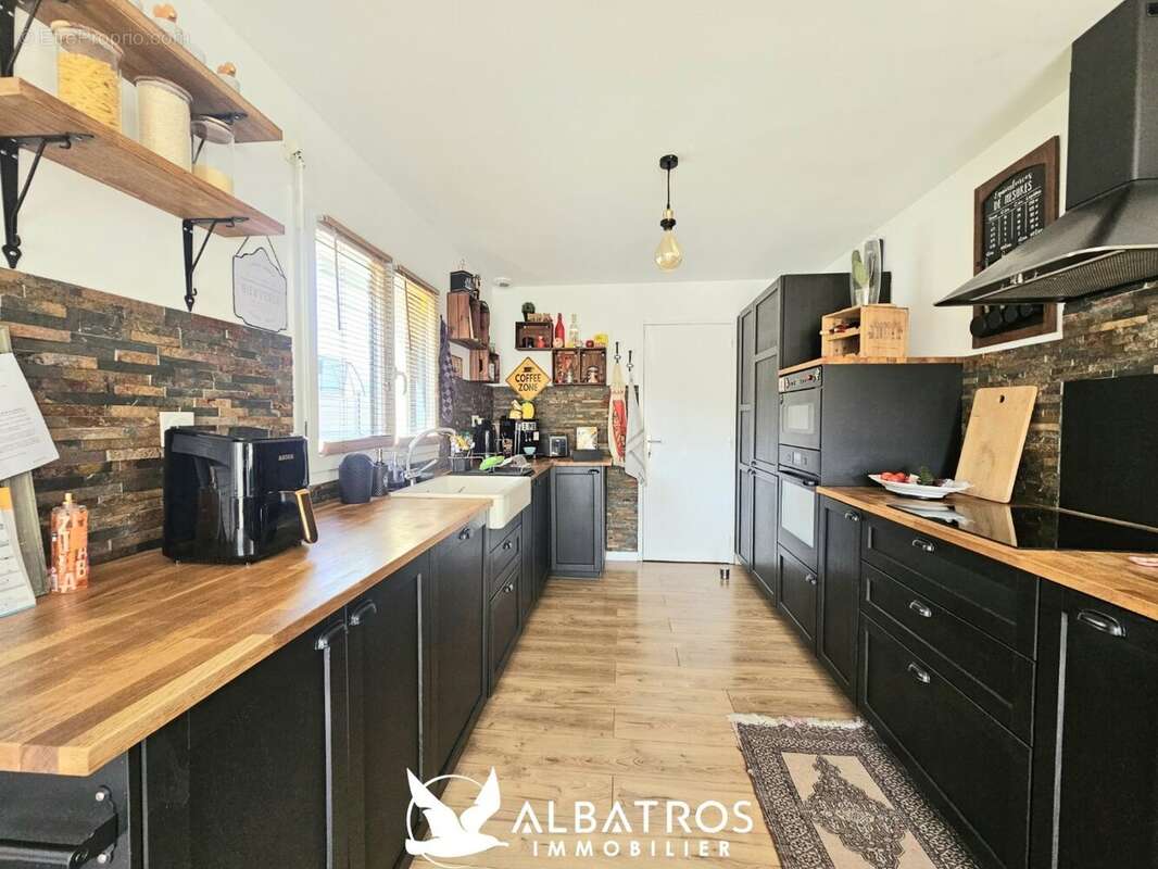 Maison à SAINT-AUBIN-D'ARQUENAY