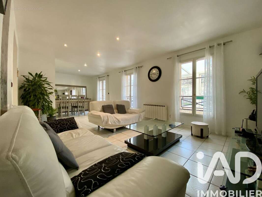 Photo 2 - Maison à GARGES-LES-GONESSE