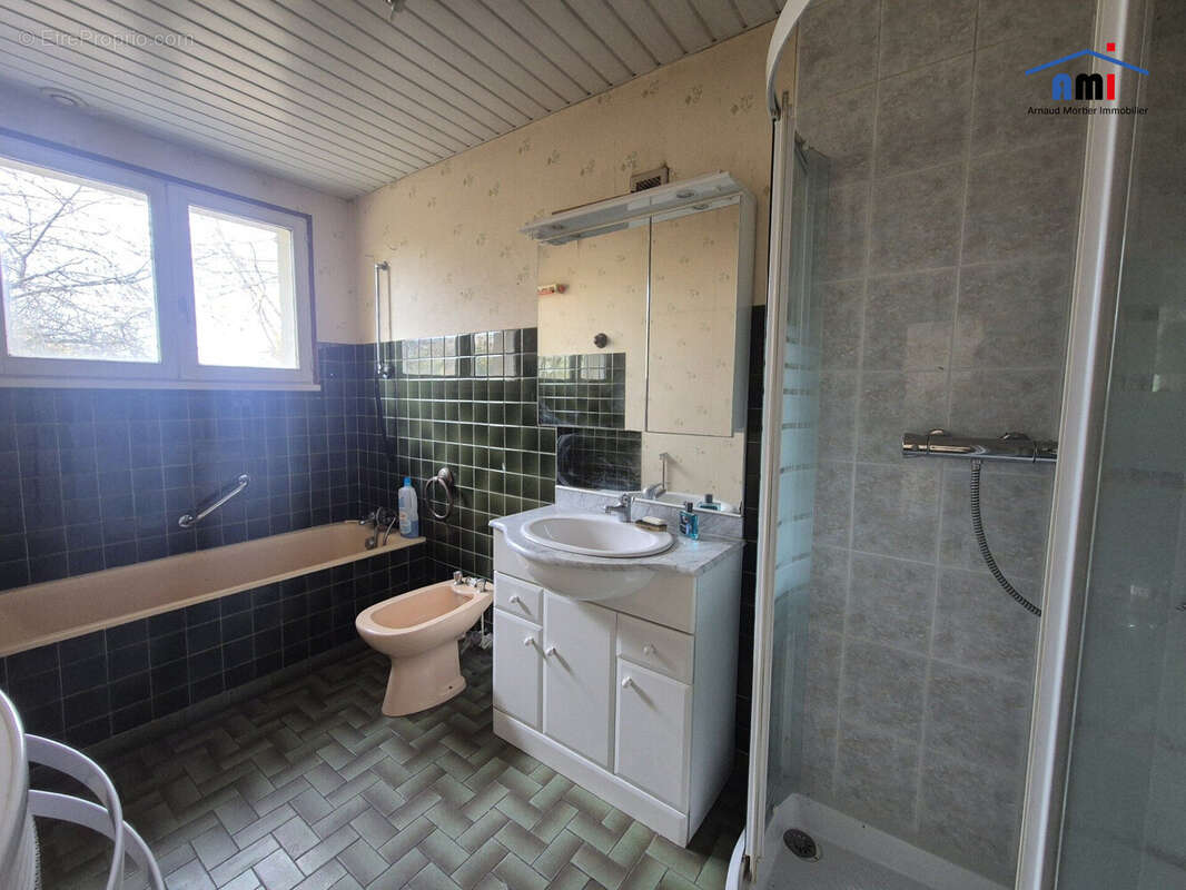 Maison à SAINT-JEAN-PIERRE-FIXTE