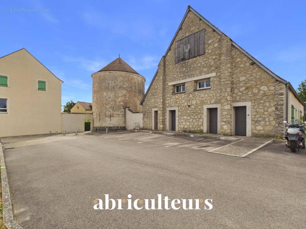 Appartement à SURVILLIERS