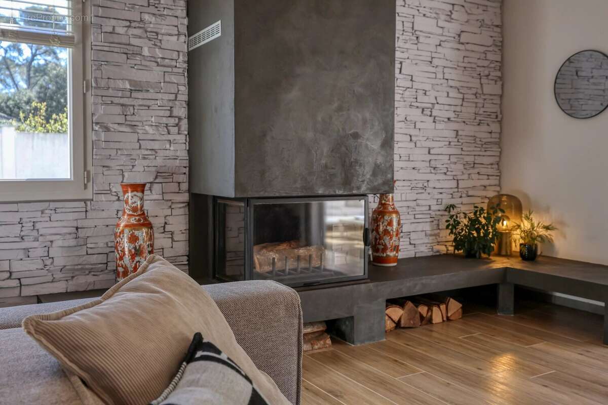 Villa contemporaine rénovée/imaginée par architecte d’intérieur – volumes exceptionnels – Janas - photo 14