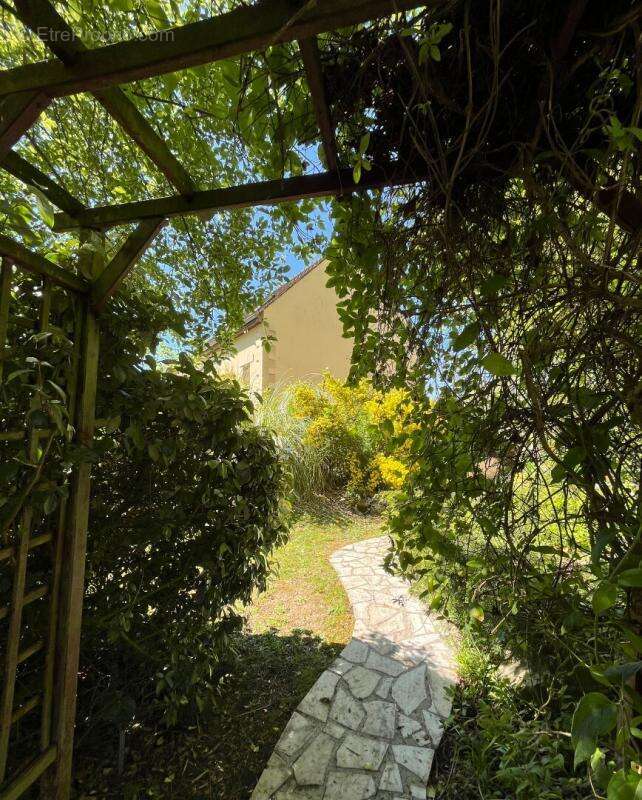 Maison à LE MEUX