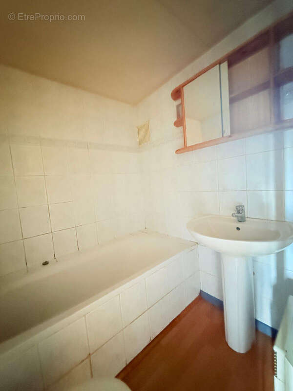 Maison à SAINT-ESTEVE