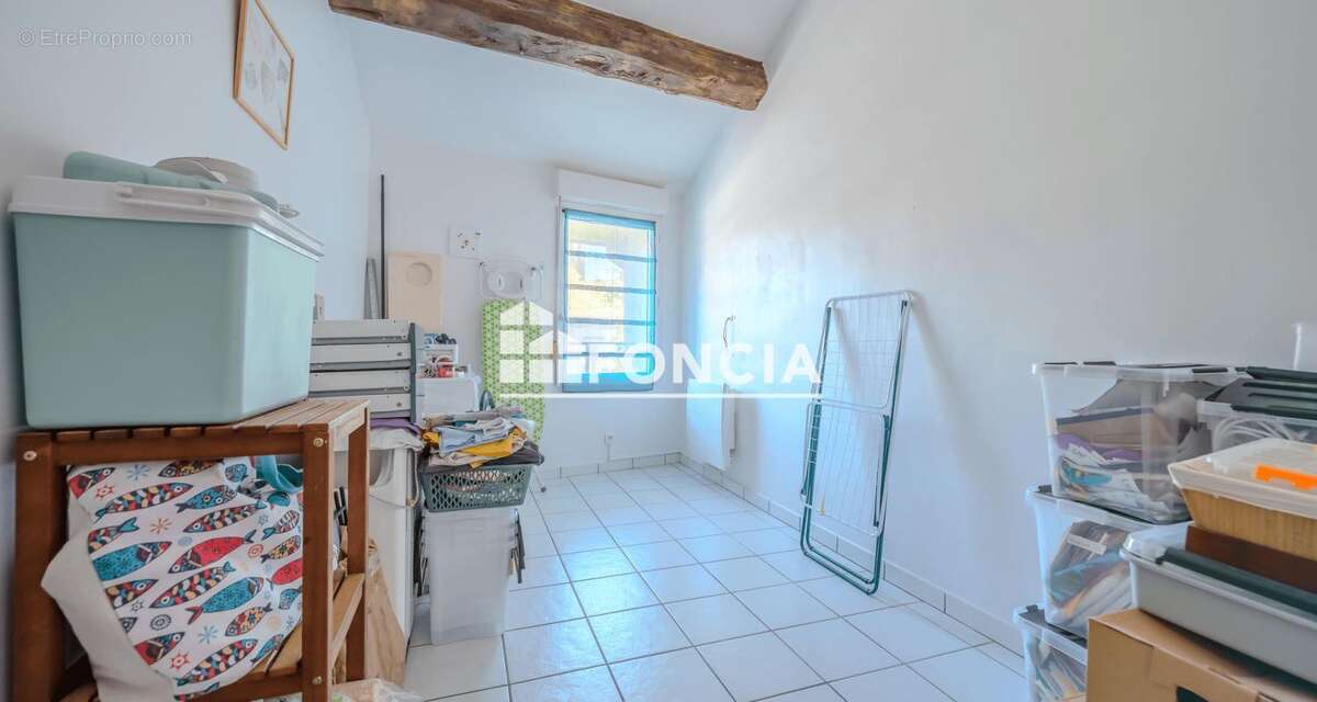 Appartement à COURTHEZON