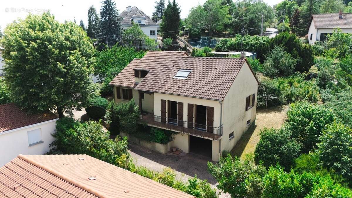 Maison à CLERMONT-FERRAND