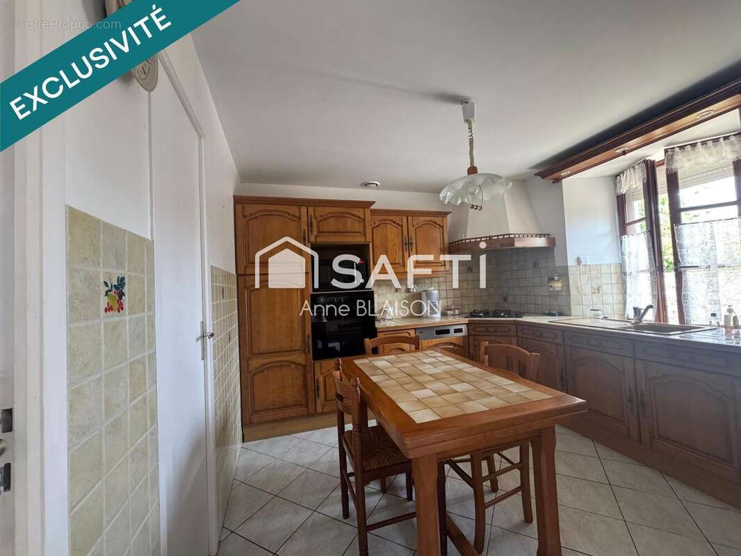Maison 101 m² à Gorges  - photo 5