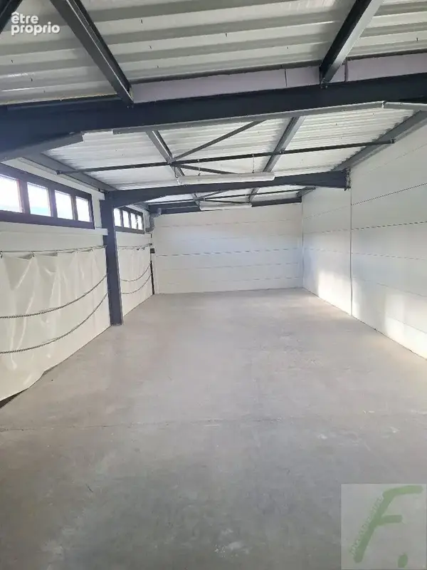 Location batiment entier 257 m² - zae entrelacs - photo 3