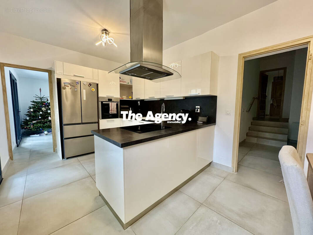 Maison à SAINT-ZACHARIE