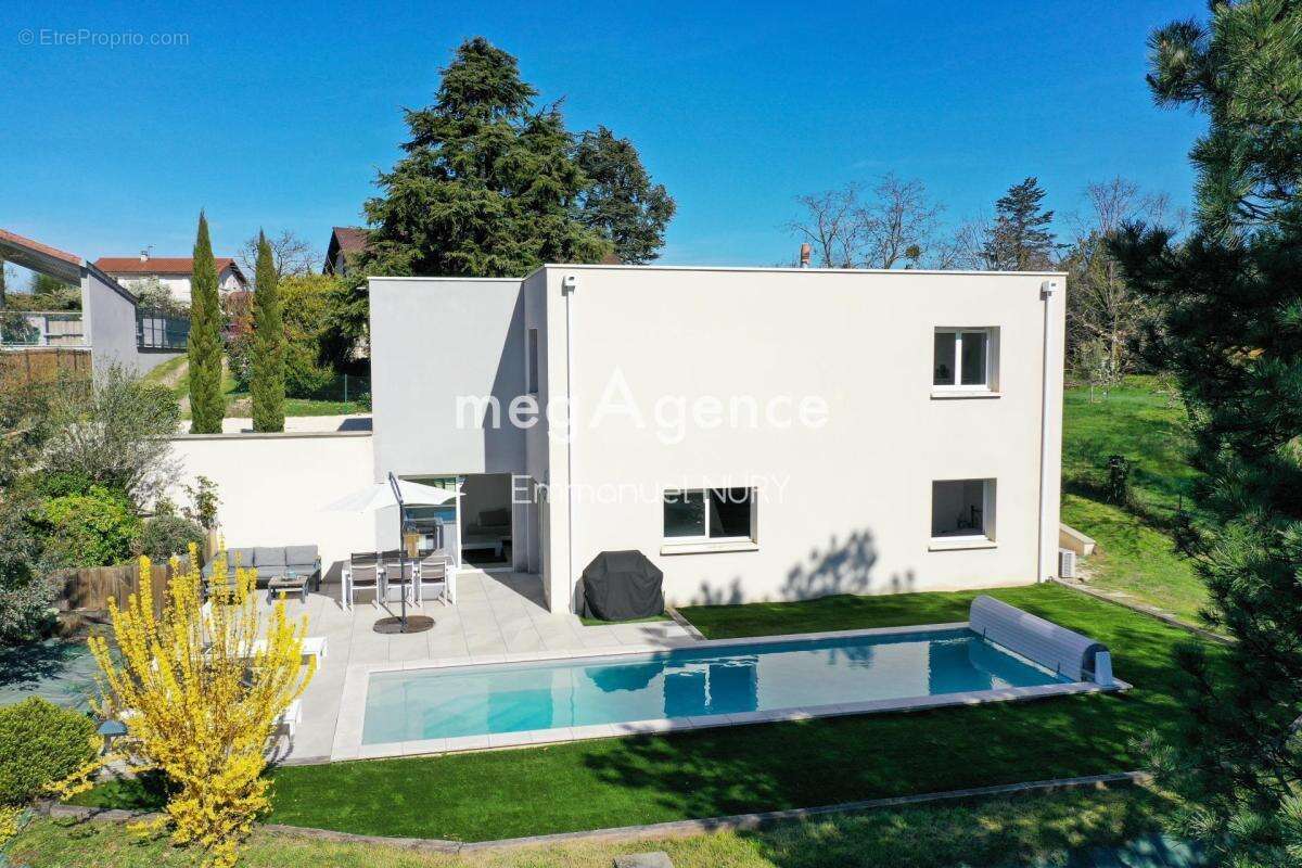 Maison à MARCY-L'ETOILE