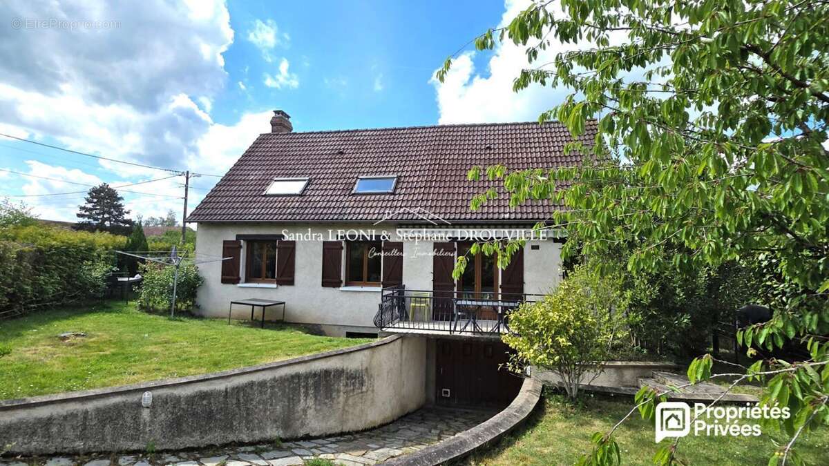 Maison à MAINTENON