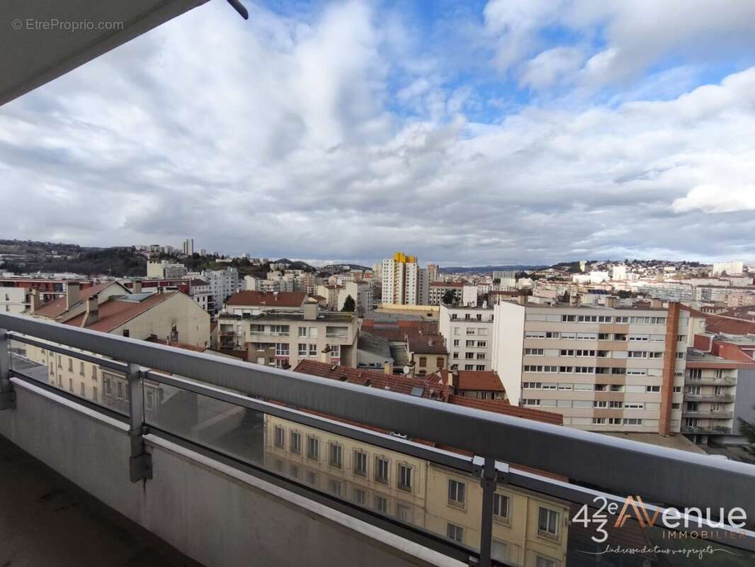 Appartement à SAINT-ETIENNE