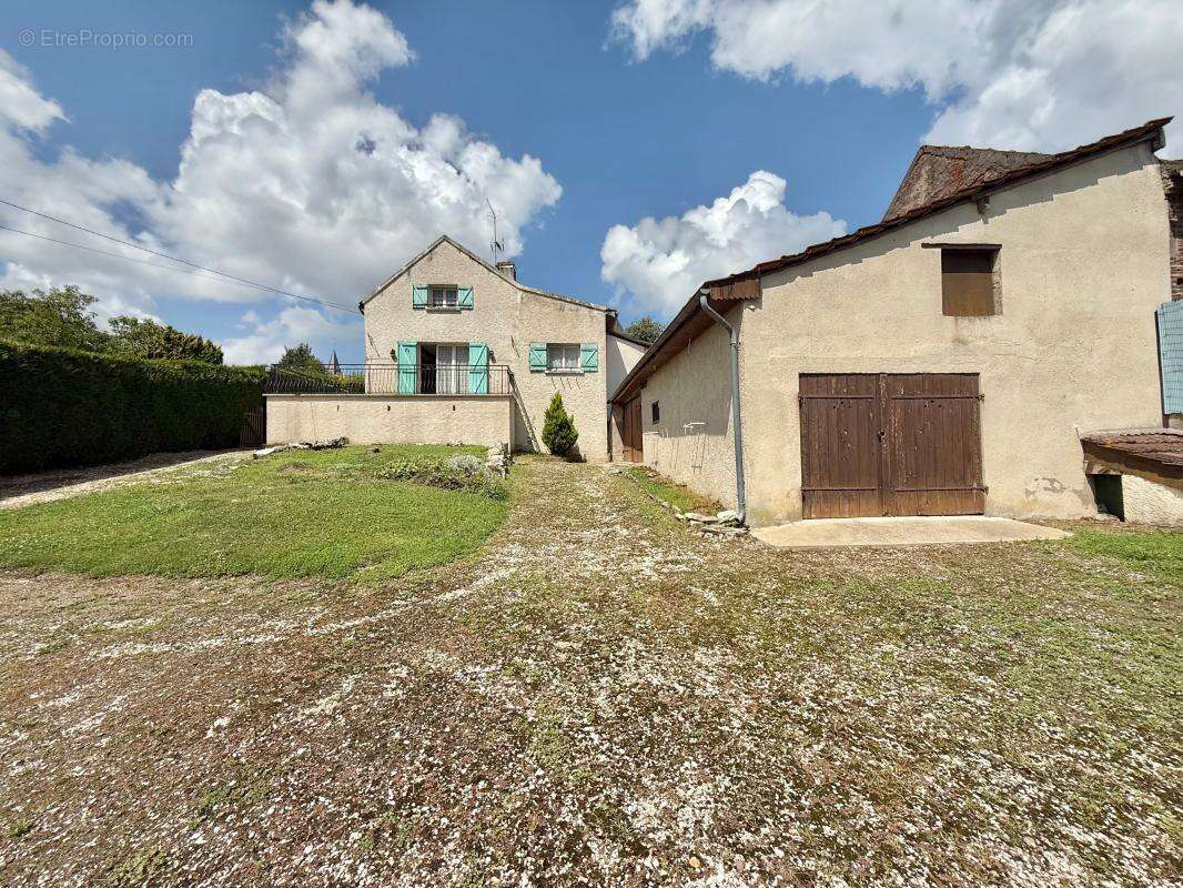 Maison à AUVILLARS-SUR-SAONE