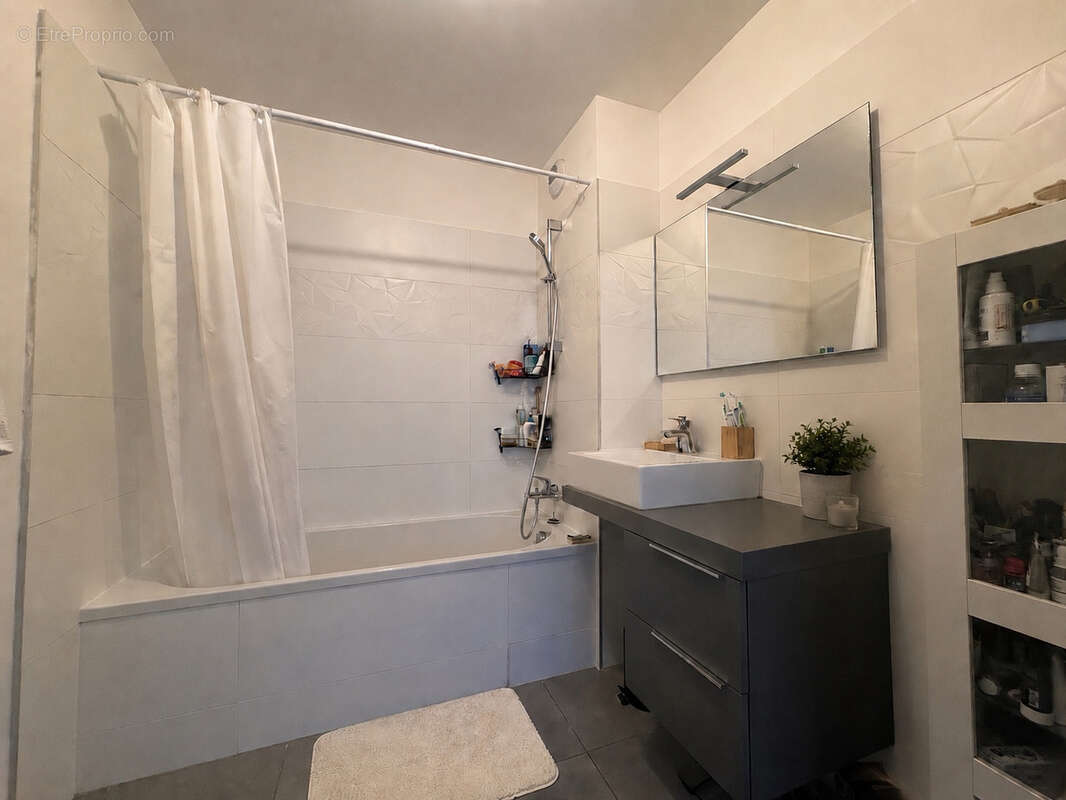 Appartement à FABREGUES