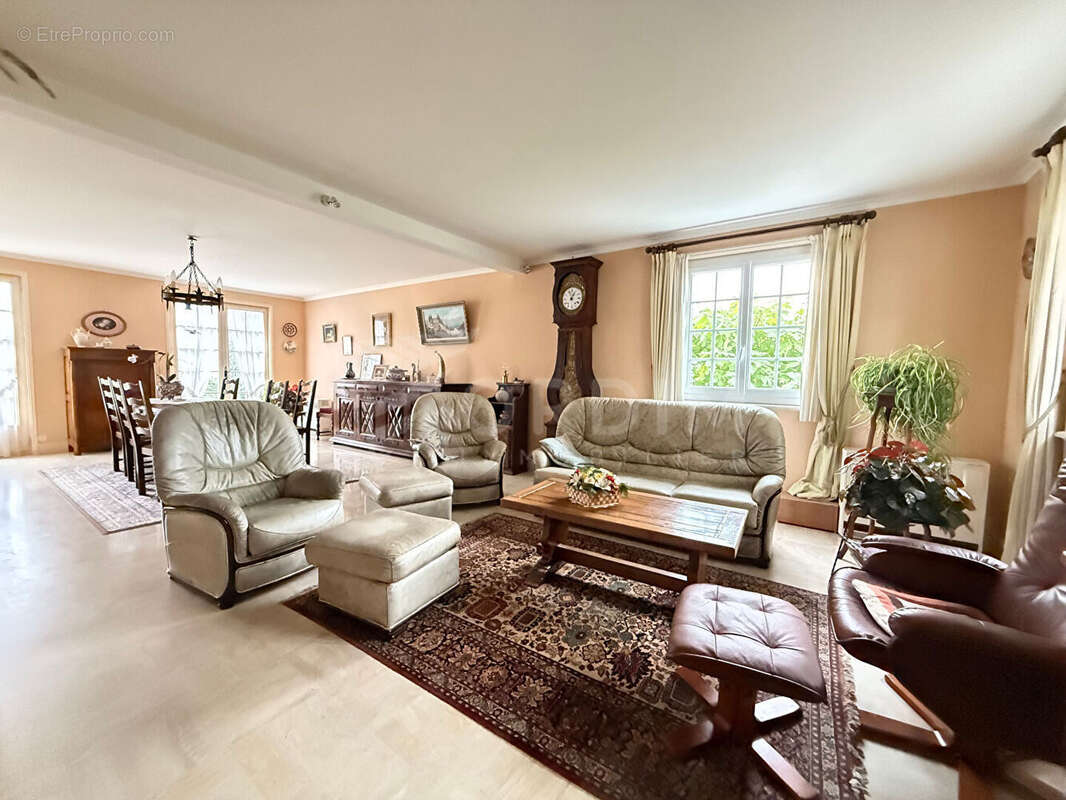 Maison à BONNY-SUR-LOIRE