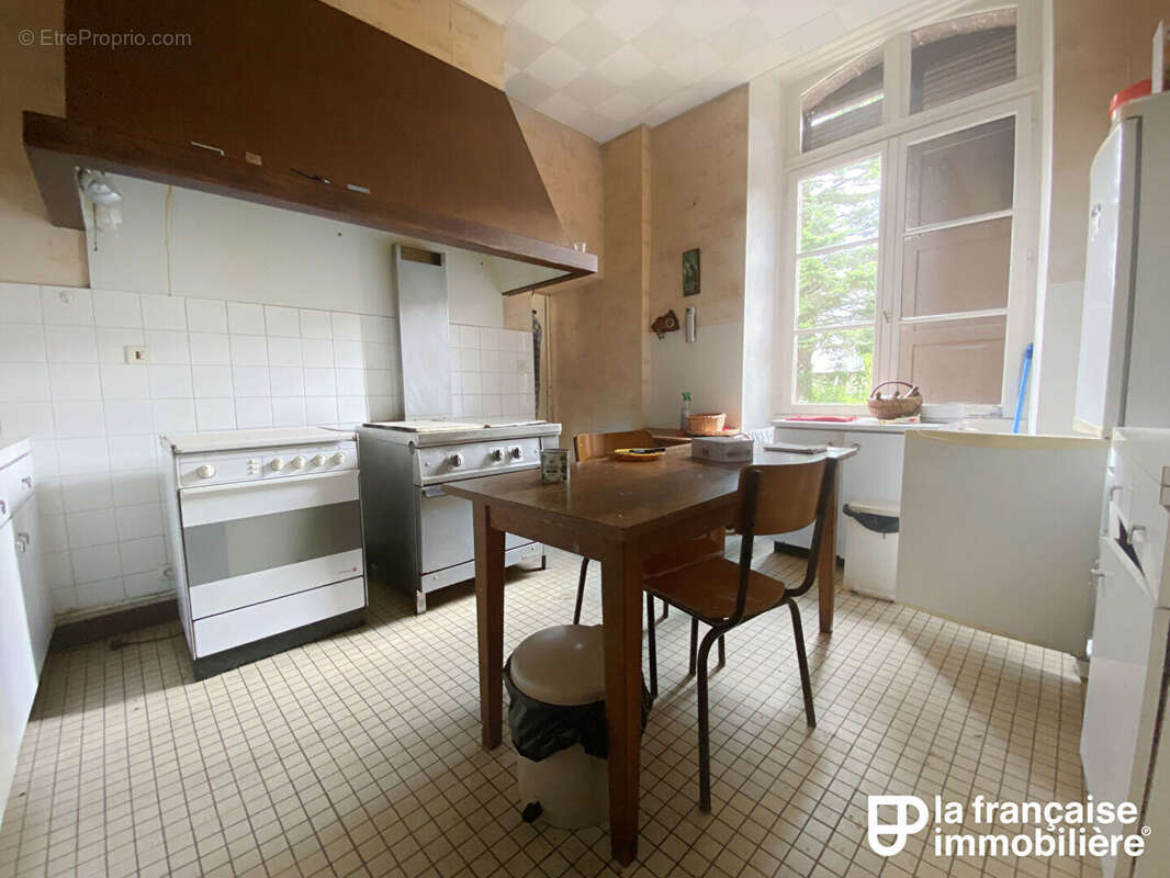 Maison à MONTFORT-SUR-MEU