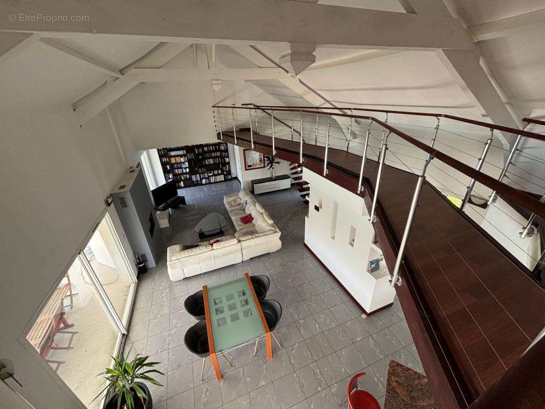 Maison à OUSSE