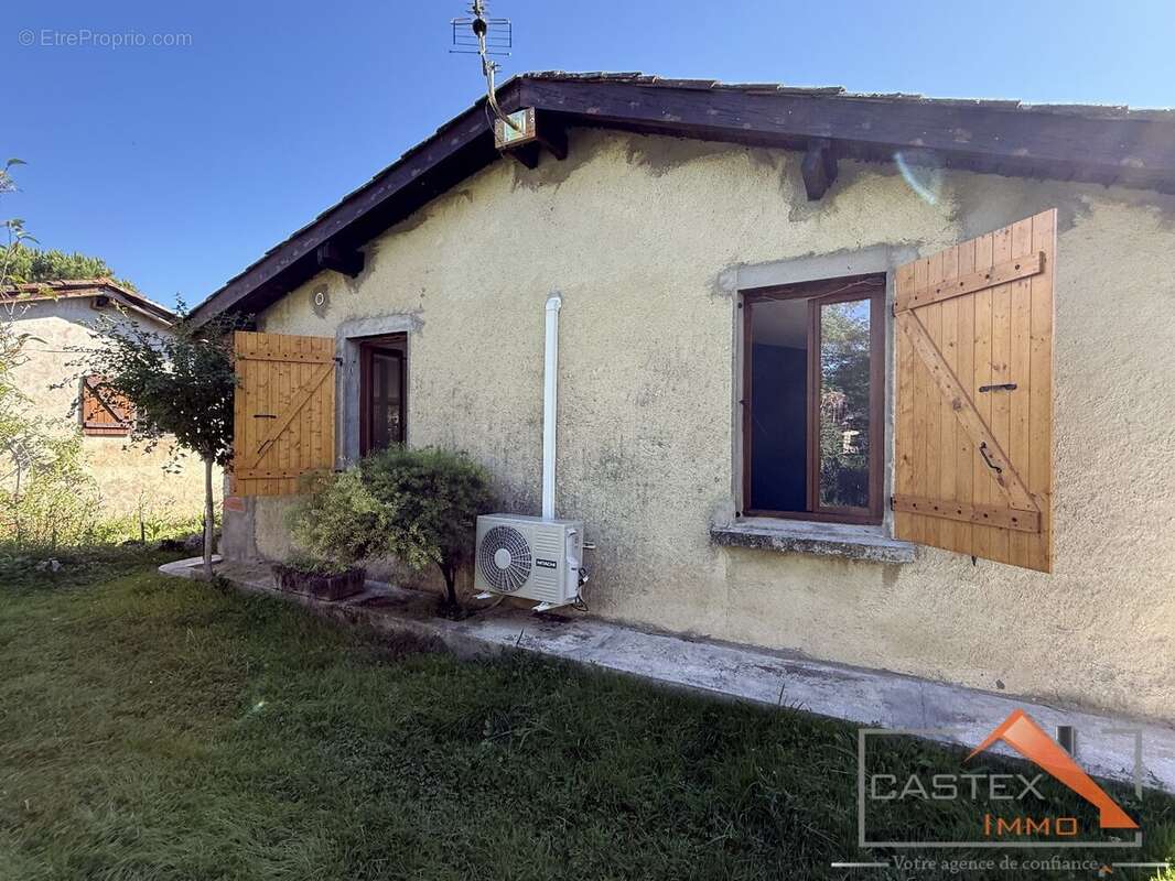 Maison à SAINT-ELIX-LE-CHATEAU