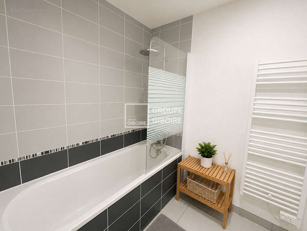 A VENDRE - AGENCE GIBOIRE - Appartement Pace 3 pièce(s) 66.82 m2 - photo 5
