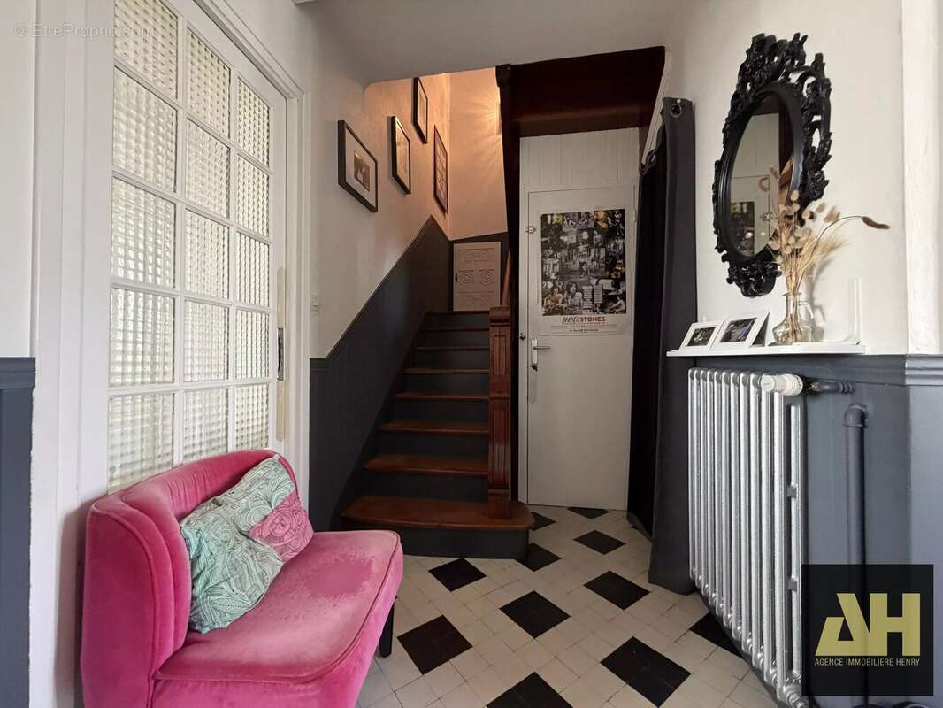 Exclusivité - Maison 4 chambres – St-Marc - photo 4