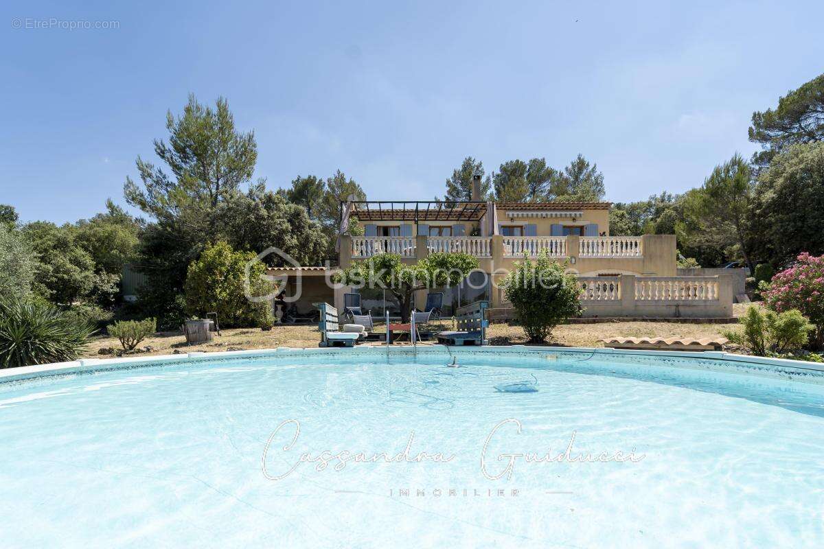 Superbe villa avec vue panoramique et appartement T2 indépendant - photo 2