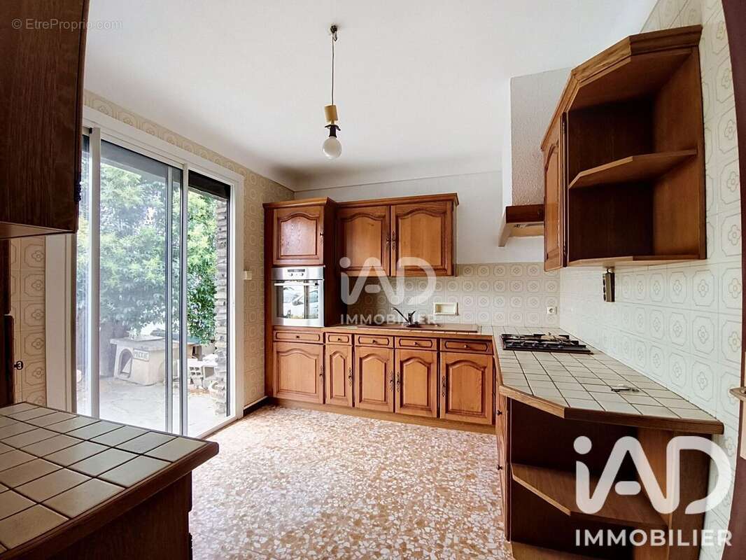 Maison 108 m² à Villeneuve-La-Riviere  - photo 9