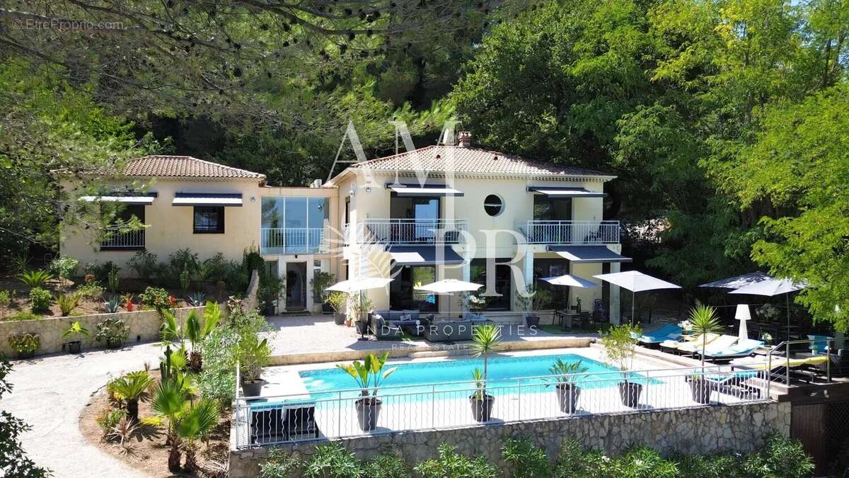 Exclusivite contemporaine 6 chambres vue mer proche commerces - photo 6