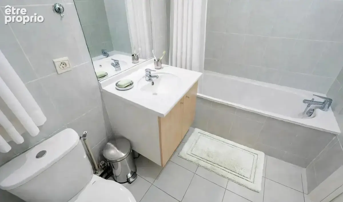 Quartier calme et résidentiel - 2P 46m² + terrasse et parking - photo 4