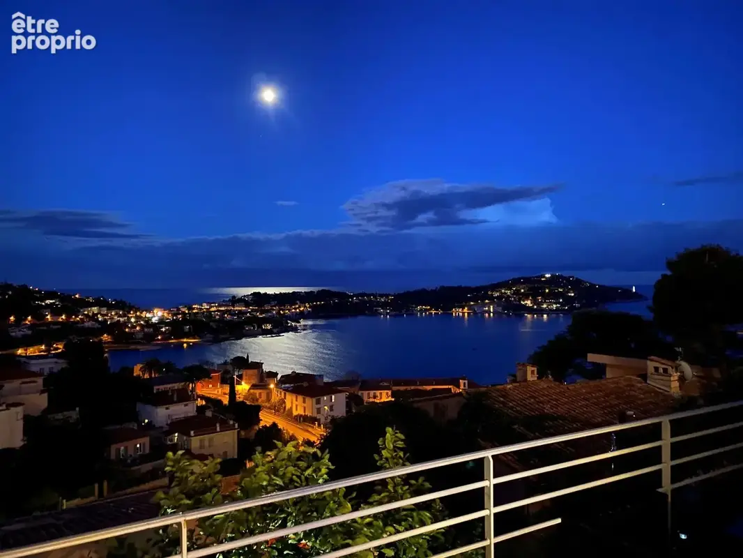 Villefranche sur Mer - Spectaculaire 3p avec terrasse et jardin vue panoramique, garage partagé en sus - photo 16