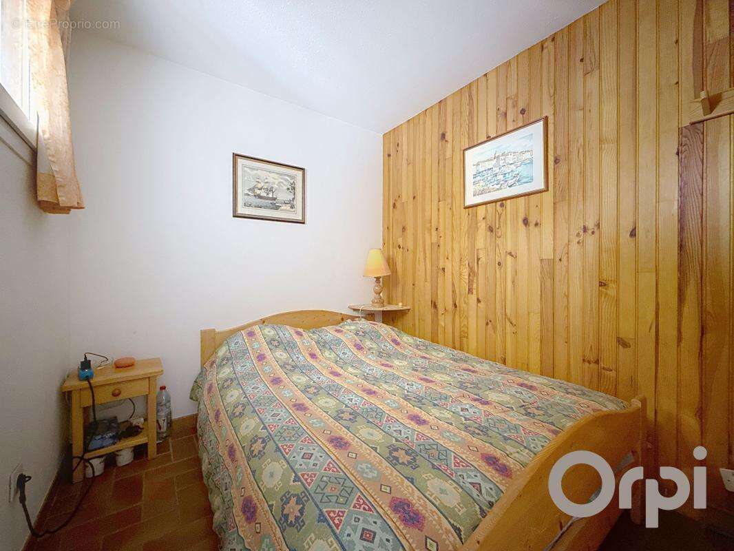Appartement à ROQUEBRUNE-SUR-ARGENS