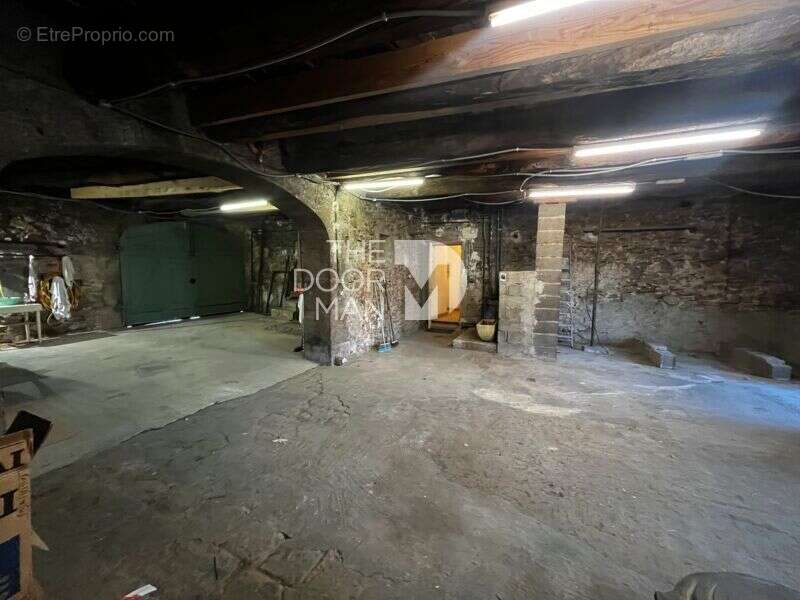 Appartement à FLASSANS-SUR-ISSOLE