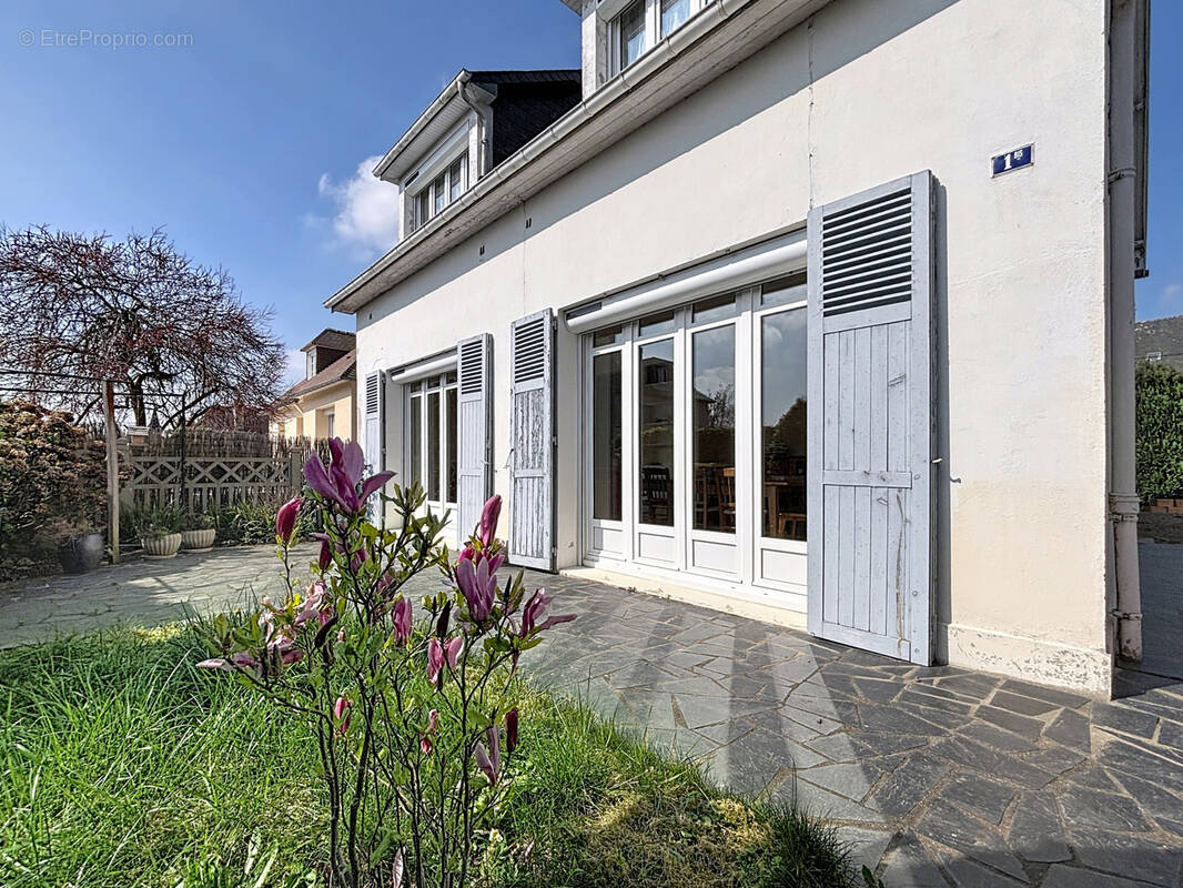 Maison à VILLERS-BOCAGE