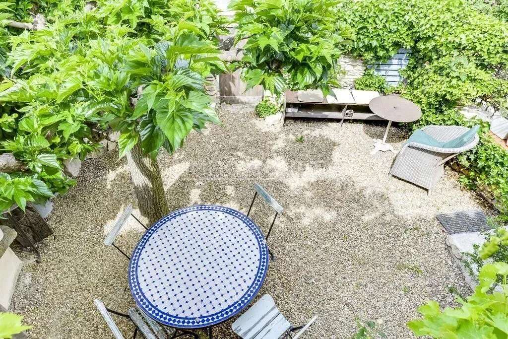 Maison à SAINT-SATURNIN-LES-APT