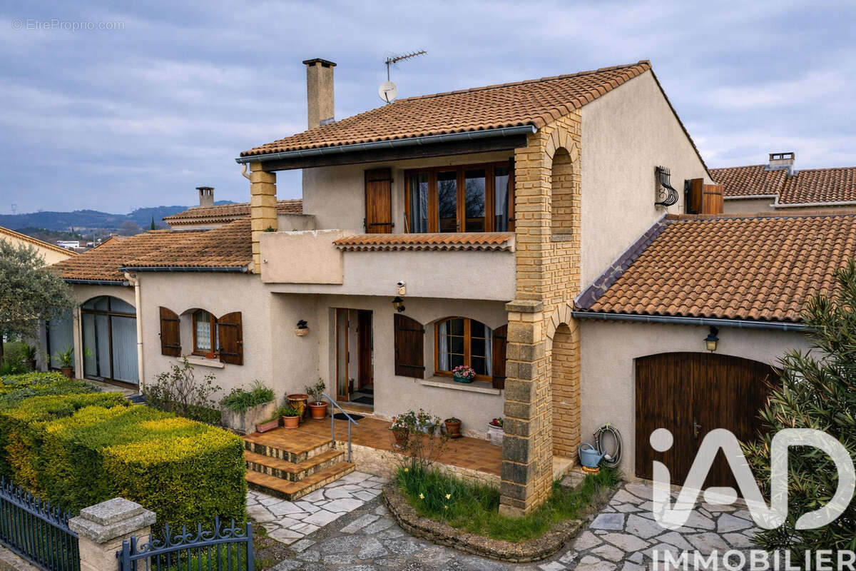 Photo 2 - Maison à BAGNOLS-SUR-CEZE