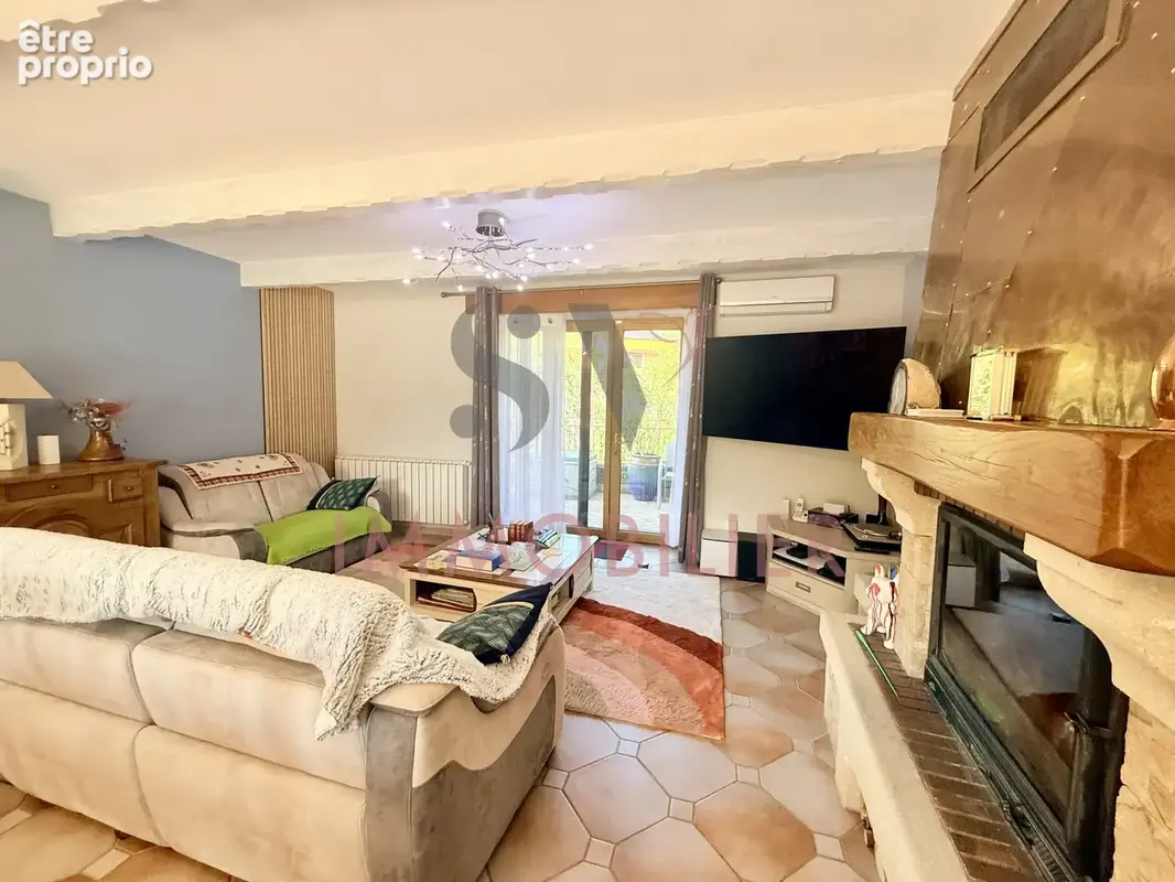 Avène   une propriété aux multiples possibilités : habiter, louer, investir - photo 4