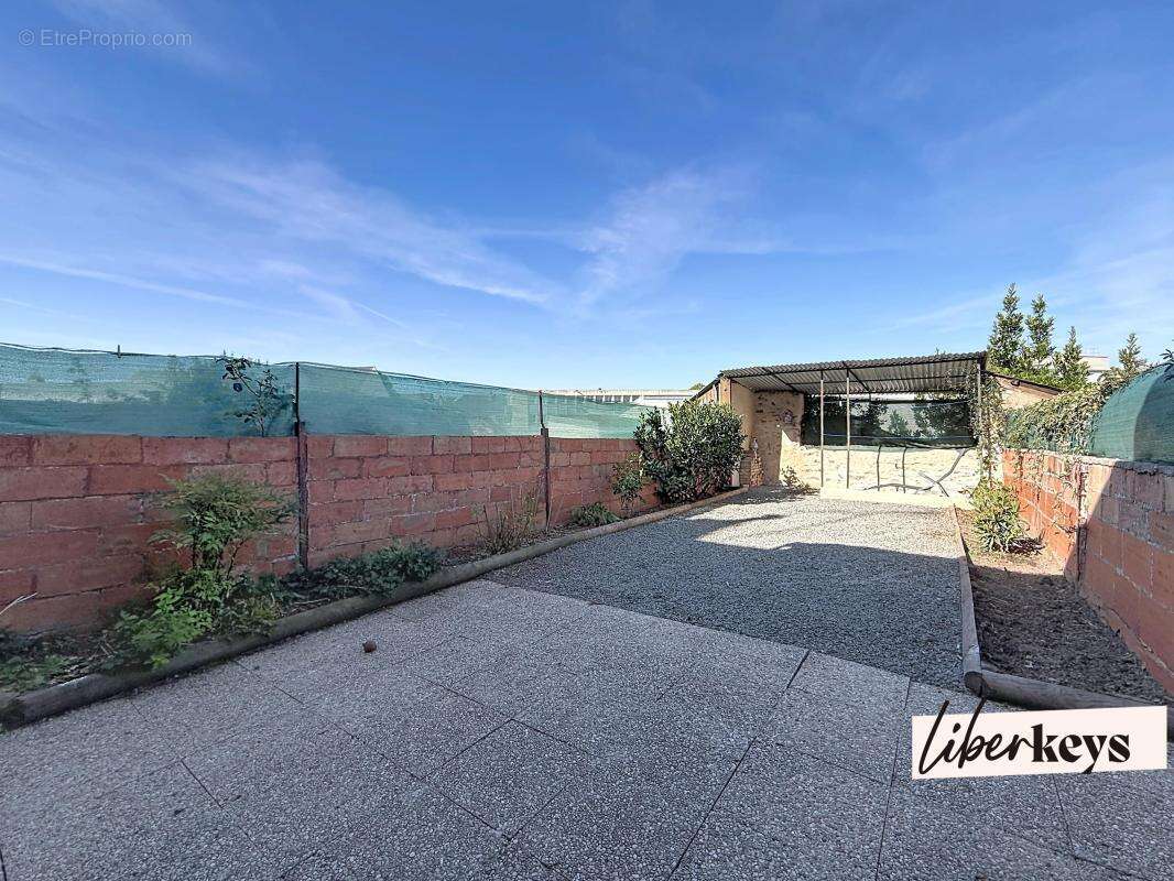 Maison de village rénovée avec jardin - 2 pièces - 48 m2- Fresnay-sur-Sarthe - photo 8