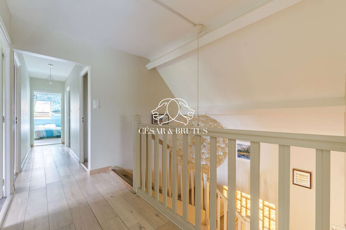 Maison à LA TOUR-DU-PIN